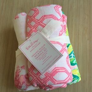 Pottery Barn Kids Lilly Pulitzer Swaddle Set